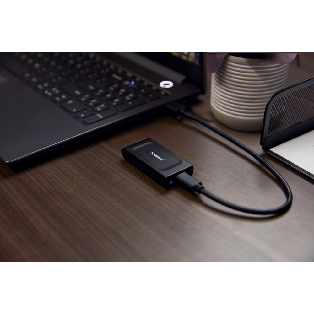 Накопитель наружный SSD Portable USB 1.0ТB Kingston SXS1000 Black (SXS1000/1000G)