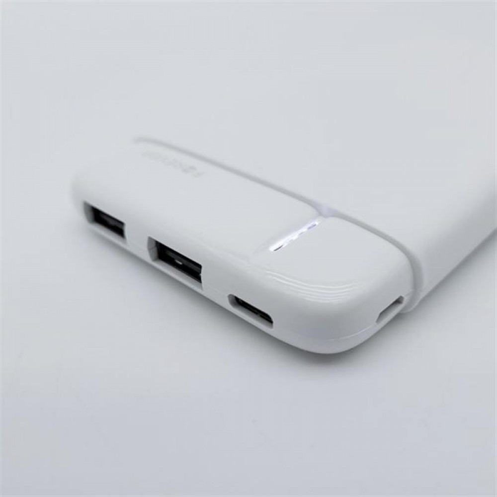 Универсальная мобильная батарея Forever TB-100M 10000mAh White (1283126565106)