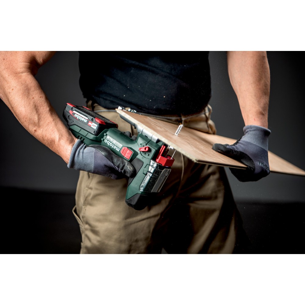 Аккумуляторный лобзик Metabo ST 18 L 90 (601047840)