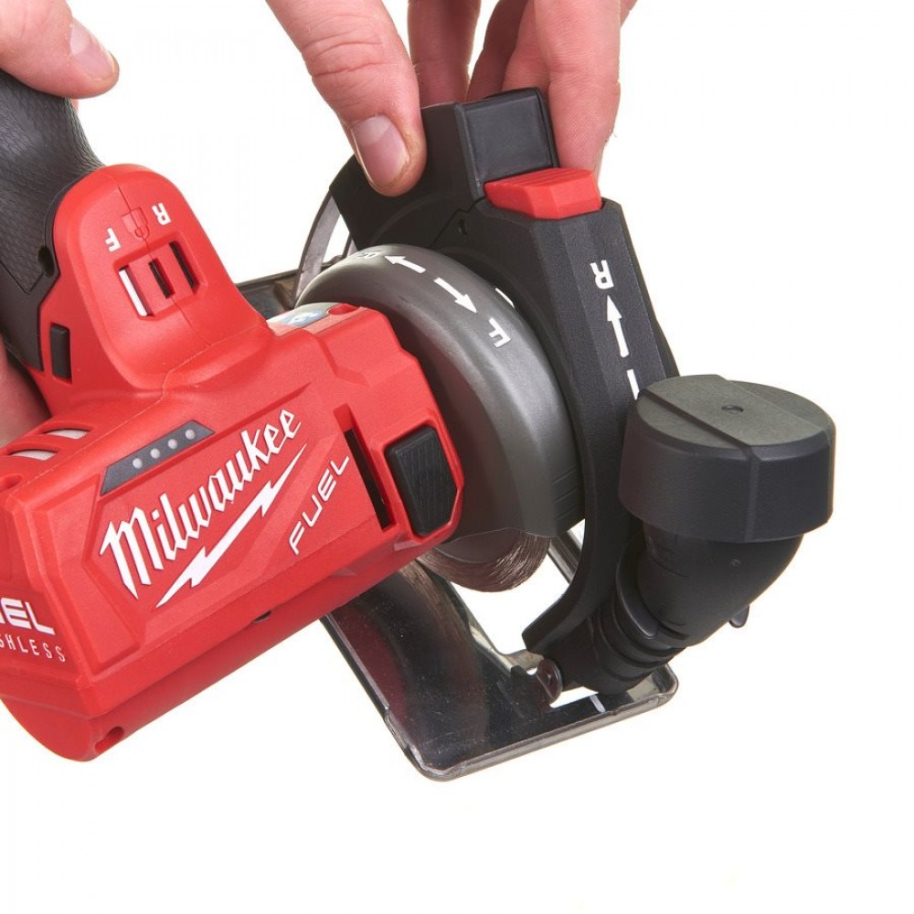 Аккумуляторная отрезная машина Milwaukee M12 FCOT-422X FUEL (4933464619)