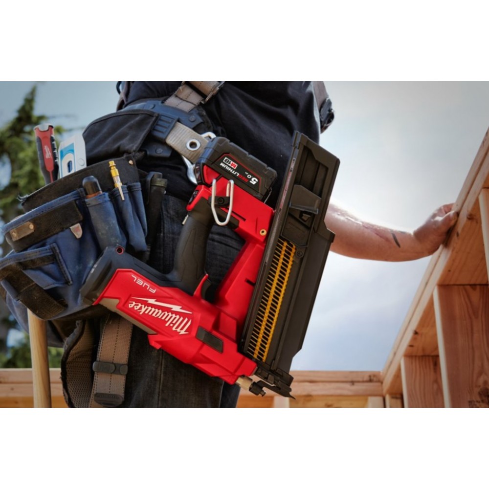 Аккумуляторный гвоздезабиватель Milwaukee M18 FFN21-0C (4933478993)