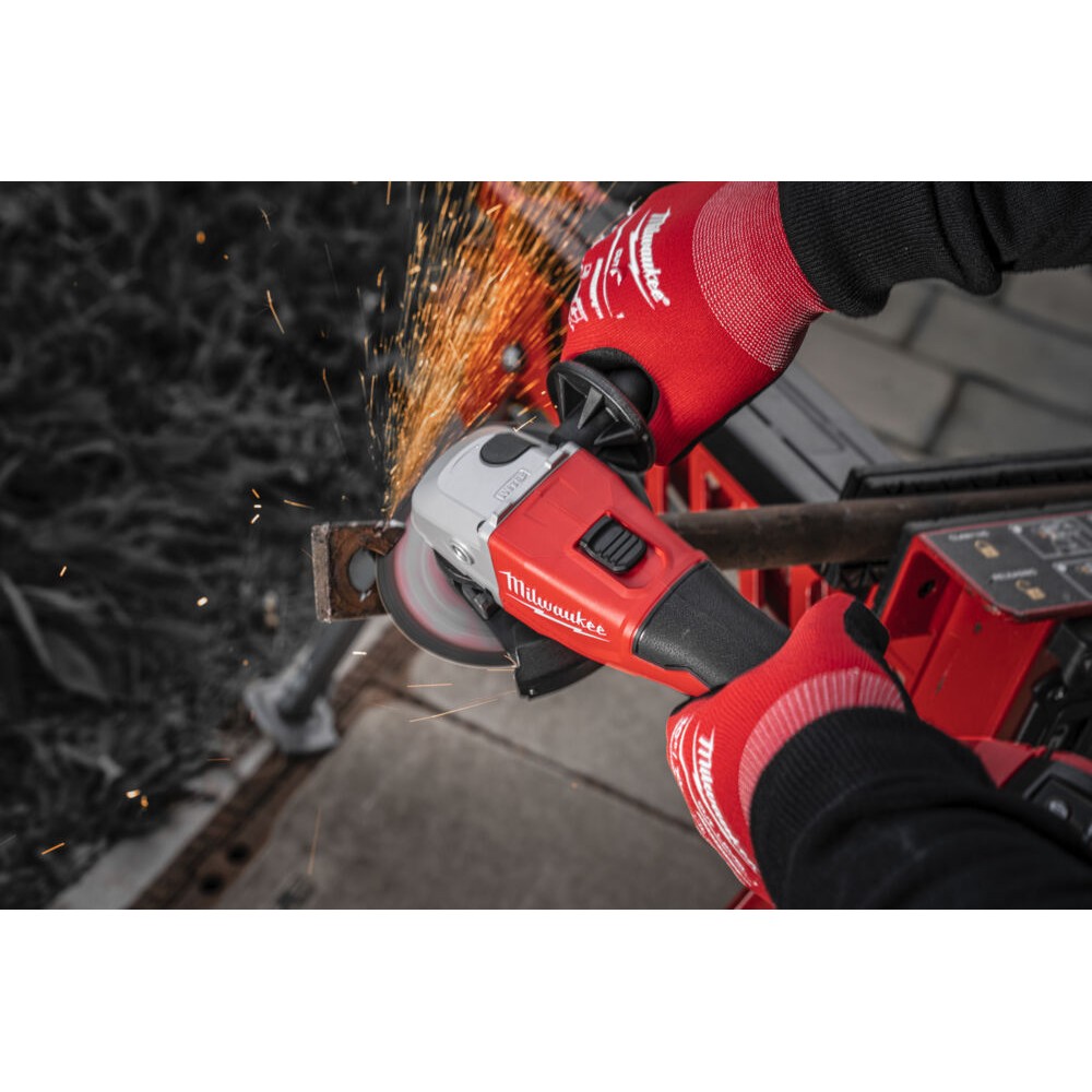 Аккумуляторная угловая шлифмашина Milwaukee M18 BLSAG125X-402X, 125 мм (4933492644)