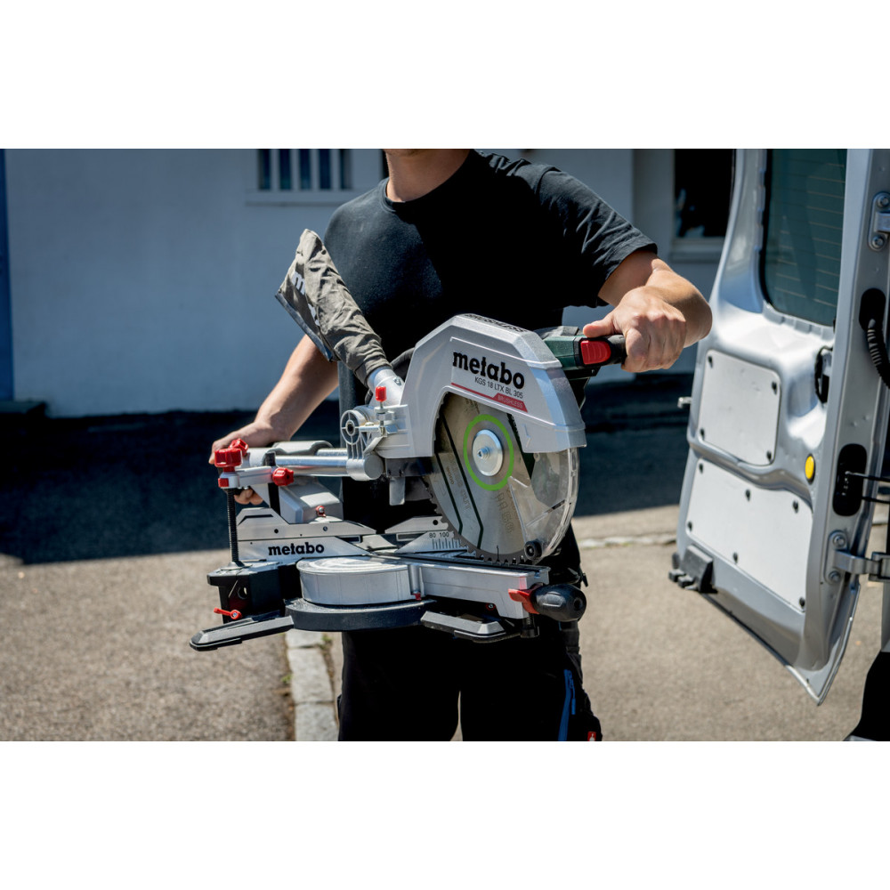 Аккумуляторная торцовочная пила Metabo KGS 18 LTX BL 305 (614305850)